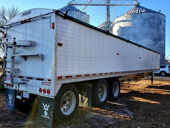 Used 2011 Wilson DWH500 PaceSetter Hopper Trailer