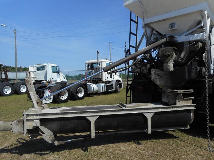 Used 2005 Peterbilt 379 Volumetric Truck