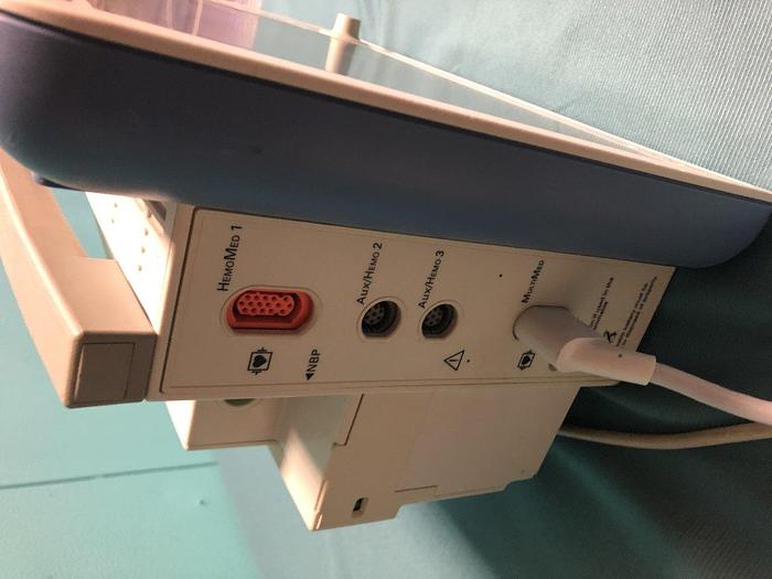 D'occasion Dräger Infinity Delta XL Patientenmonitor mit Zubehöre