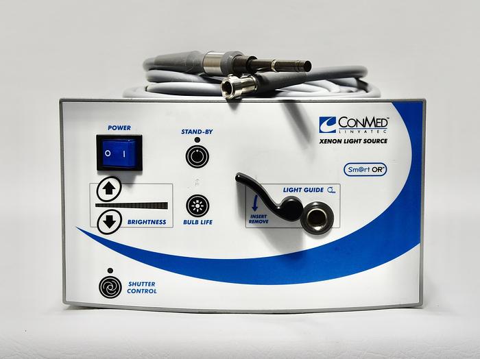Used Conmed Linvatec LS7500  Xenon Light Source with Fiber Optic Cable