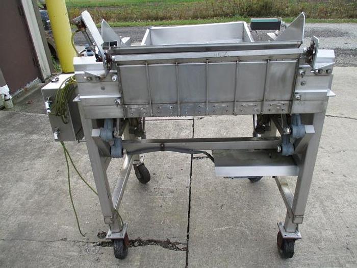 Used Magnuson Shufflo Feeder FDR/ALGNR, Md #346001 for Orienting & Feeding