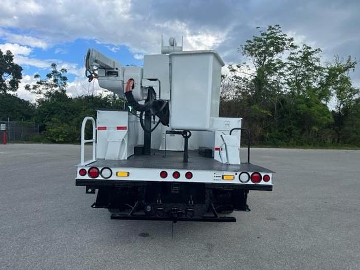 Used Versalift VST-5500SI 60ft Telescopic Bucket Boom on 2014 International 4300 SBA Reg Cab