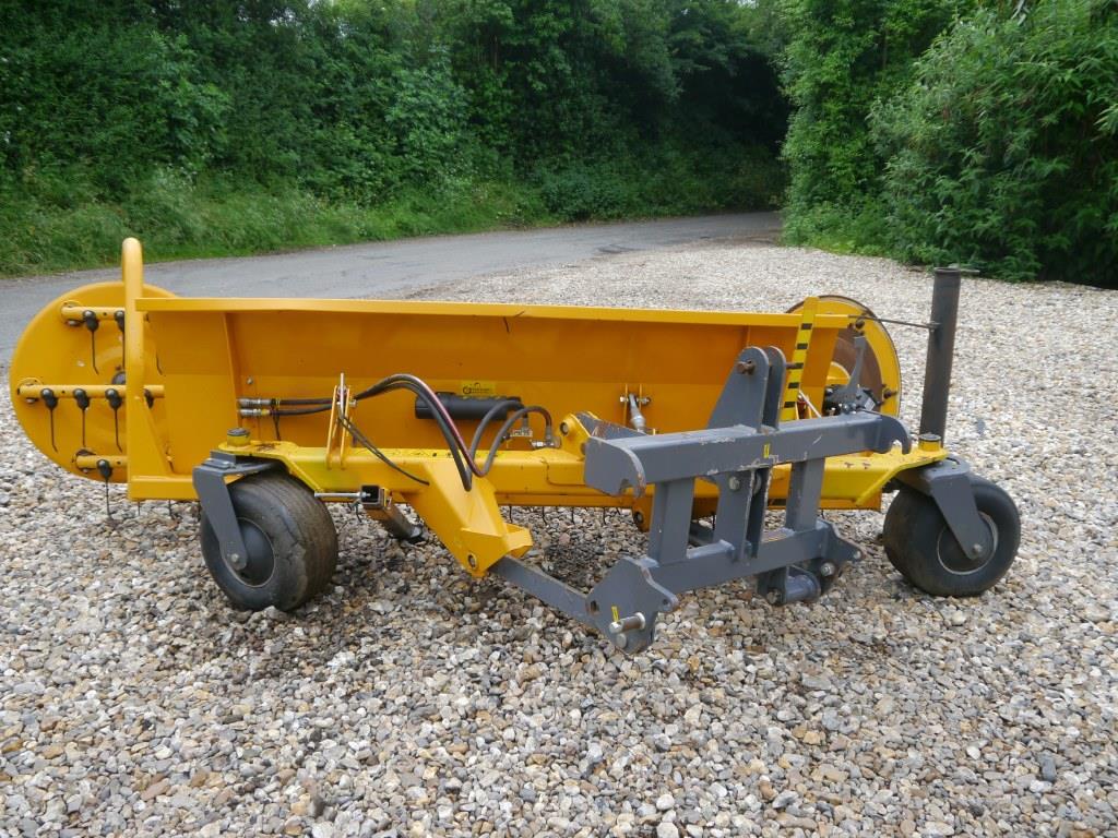 Used Elho Twin 4600 Straw Turner