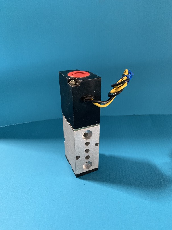 Used koganei solenoid air valve a200-4e1