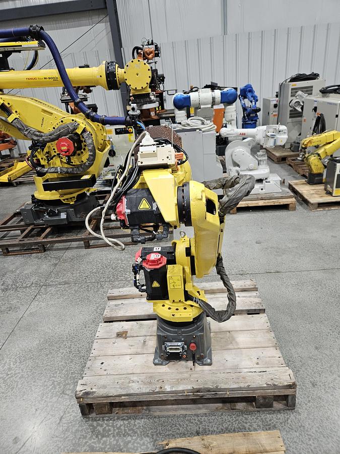 Used Fanuc M-20ia Industrial Robot with R-30ib Controller