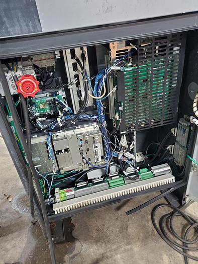 Used Yaskawa Motoman MH24 Dual Arm Industrial Robot With DX200 Controller