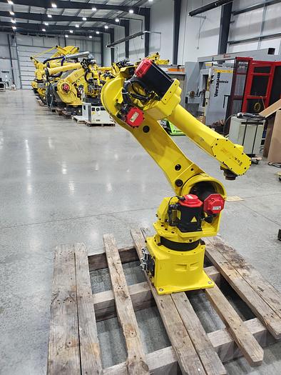Used Fanuc Arcmate 120ib Industrial Welding Robot With R-J3IB Controller