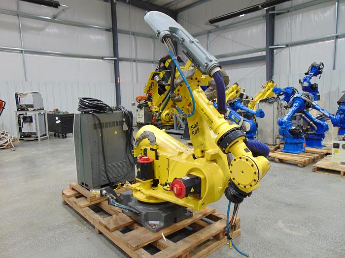 Used Fanuc R-2000ib/200R Industrial Robot With R-30ia Controller