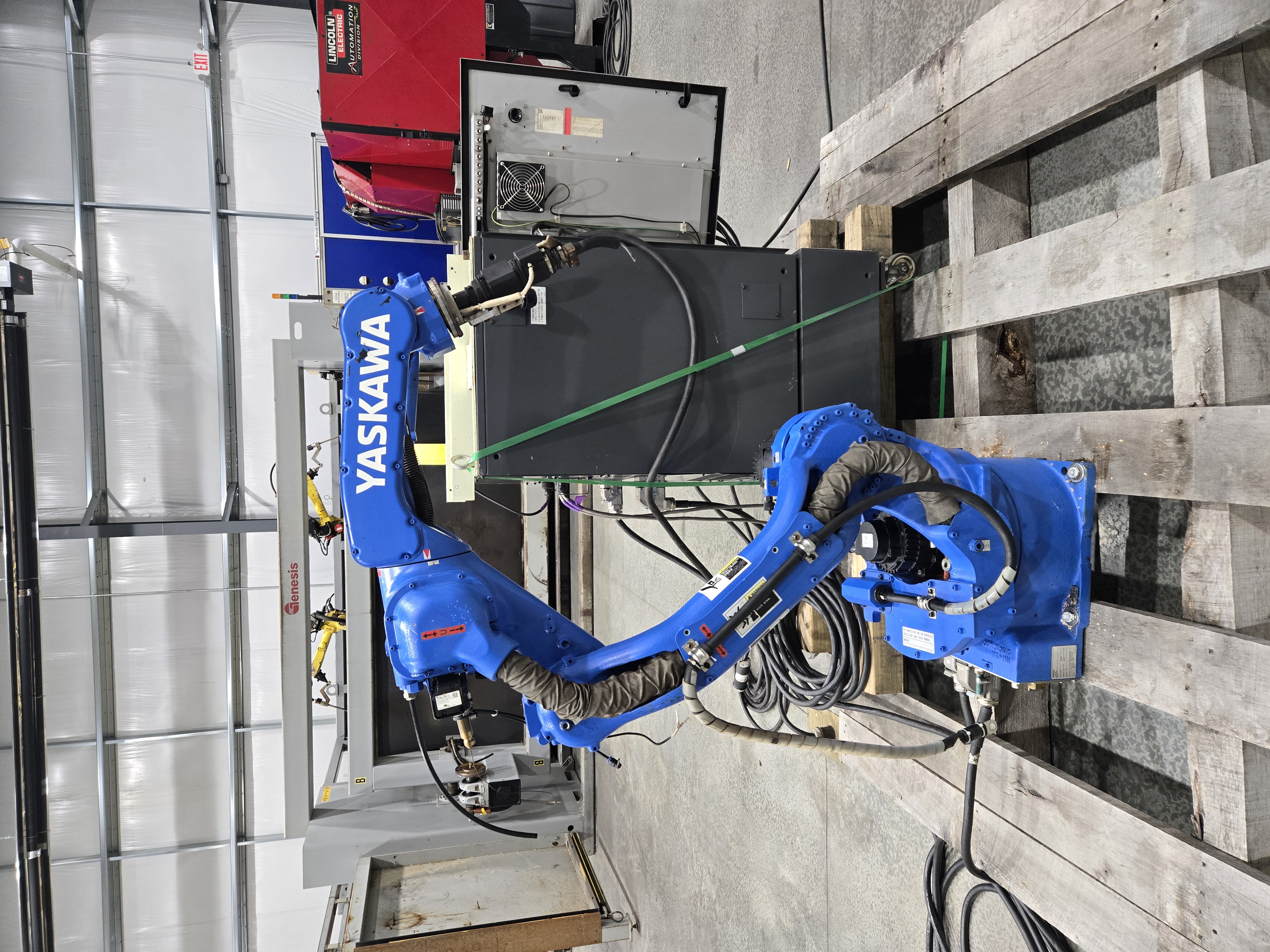Used Yaskawa Motoman MA1440 Industrial Welding Robot With DX200 Controller