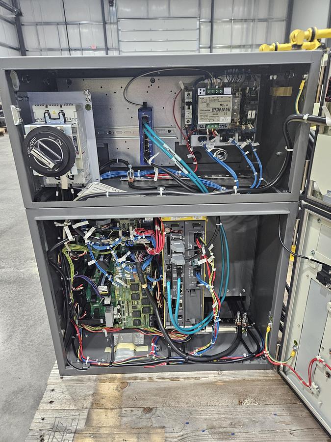 Used Fanuc M-10ia/12 Industrial Robot With R-30ib Controller