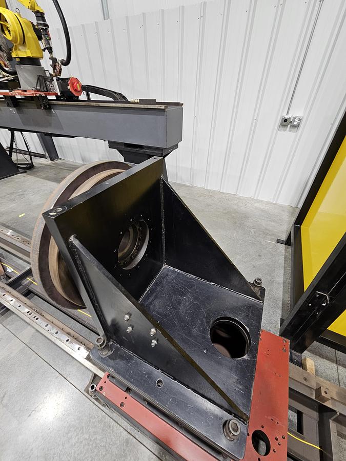 Used FANUC Robotic Welding Cell W/ FANUC 120ic/R-30ib Tracks and Safety