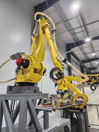 Used Fanuc M-410ib/140H Industrial Robot With R-30ib Plus Controller