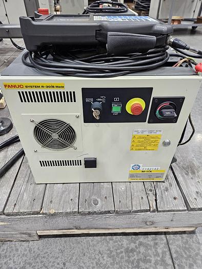 Used Fanuc M-1iA/1HL Industrial Spider Robot With R-30ib Controller