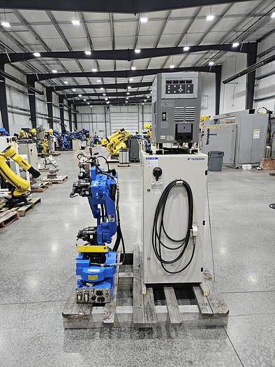 Used Yaskawa MA1400 Industrial Welding Robot with DX100 Controller and Motoweld RL350
