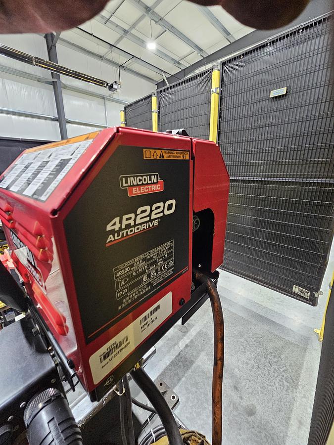 Used Complete FANUC Robotic Welding Cell W/ FANUC Arcmate 100ic/6l R-30ia Controller and Dual Tilt Rotate Positioners