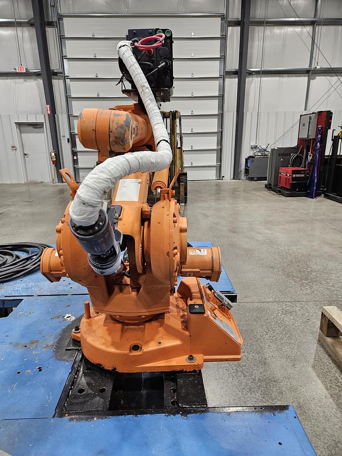 Used ABB IRB 1600-6/1.2 Industrial Robot With IRC5 Controller