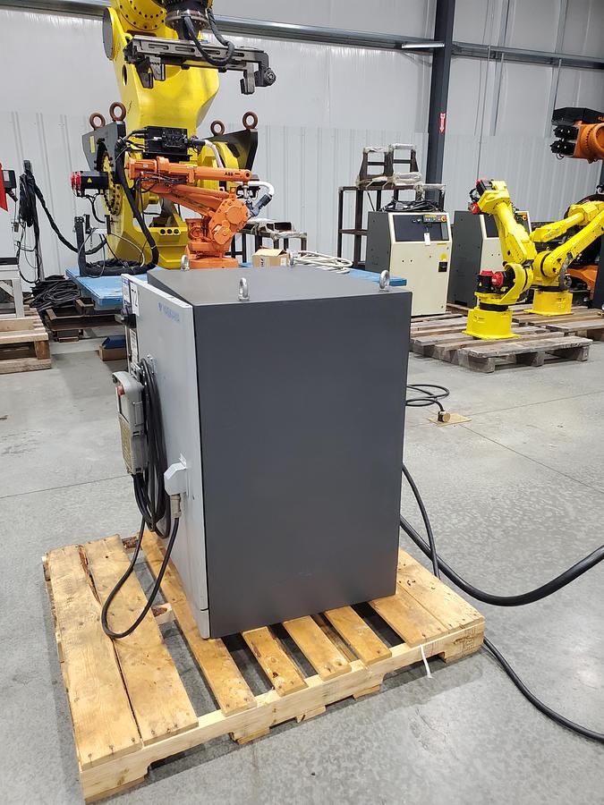 Used Yaskawa Motoman MH50-II Industrial Robot With DX200 controller