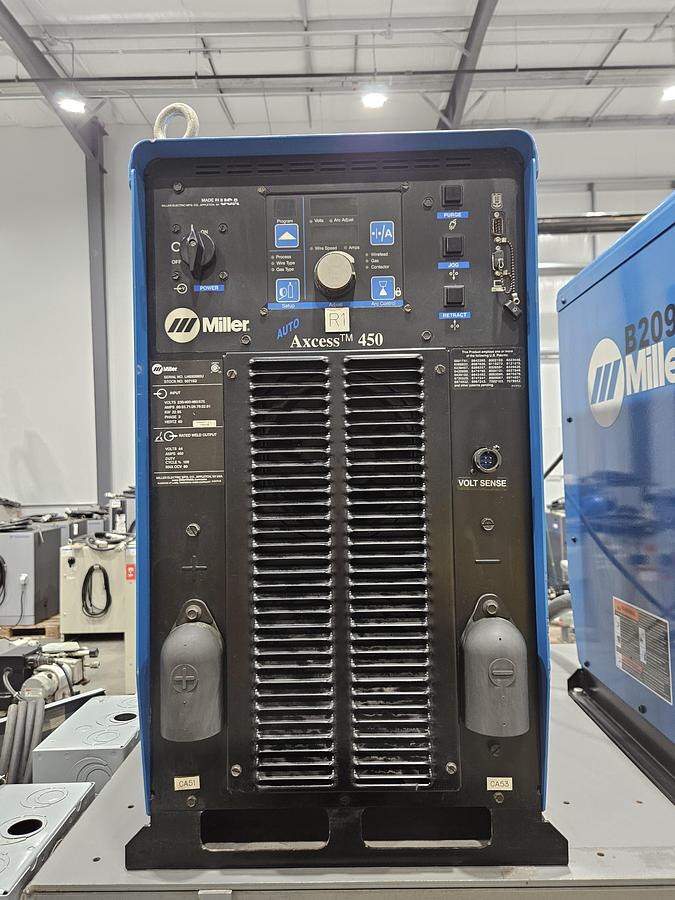 Used Dual Arm Yaskawa EA1900N and UP50N Welding Robots With Auto Axcess 450