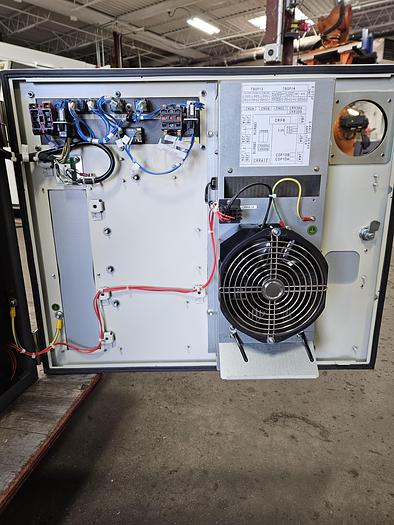 Used 2015 Fanuc M-10ia/12 With R-30ib Controller - F161870