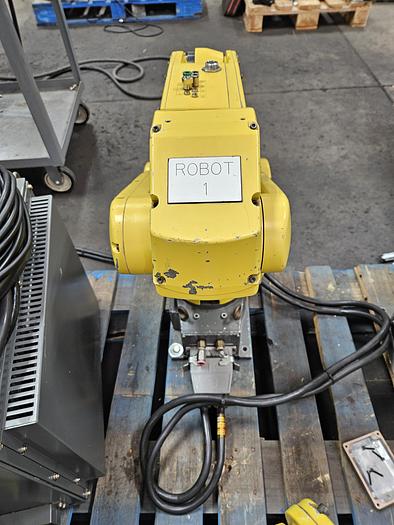 Used Fanuc LR Mate 200ic Industrial Robot With R-30ia Controller