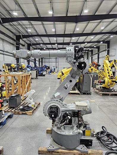 Used Yaskawa Motoman ES165D Industrial Robot With DX100 Controller