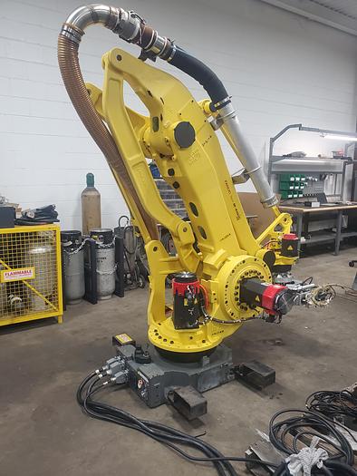 Used Fanuc M-410ic/315 Industrial Palletizing Robot With R-30ib Controller