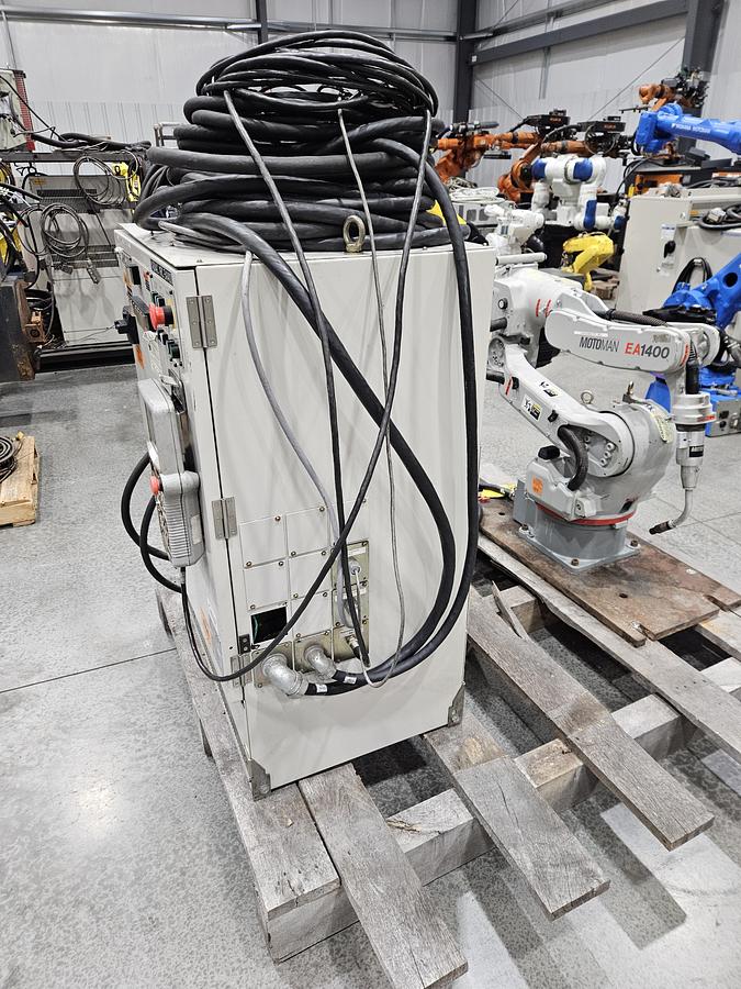 Used Yaskawa Motoman EA1400 Industrial Robot With XRC 2001 Controller