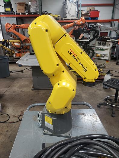 Used Fanuc LR Mate 200iD/7H Industrial Robot With R-30ib Controller
