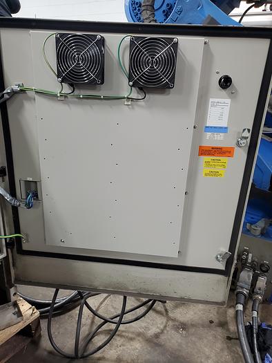 Used Yaskawa Motoman MH165-100 Industrial Robot With DX100 Controller