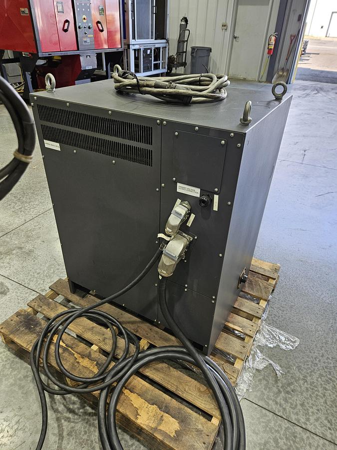 Used Yaskawa Motoman MH50-II Industrial Robot With DX200 Controller