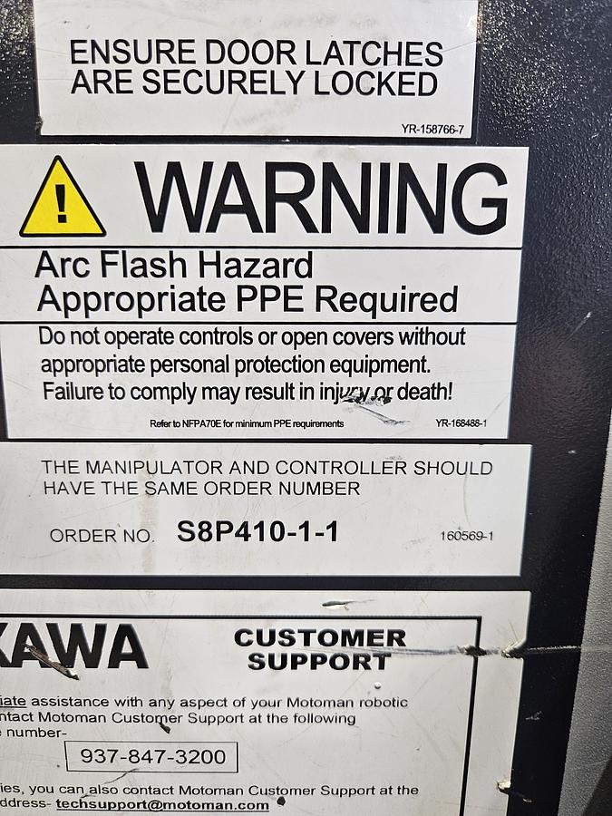 Used Yaskawa Motoman MH50-II Industrial Robot With DX200 Controller