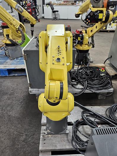 Used 2016 Fanuc LR Mate 200iD/7L Industrial Robot W R-30ib Controller - Very Low Hours