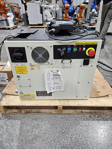 Used Fanuc M-410ic/315 Industrial Palletizing Robot With R-30ib Plus Controller