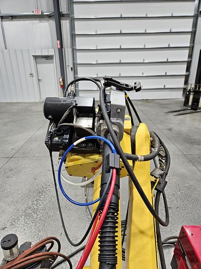 Used Fanuc Arcmate 100ic/6L Industrial Robot With R-30ib Controller