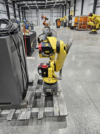 Used Fanuc M-20ia/10L Industrial Robot with R-30ia Controller and 3D Laser Vision Sensor
