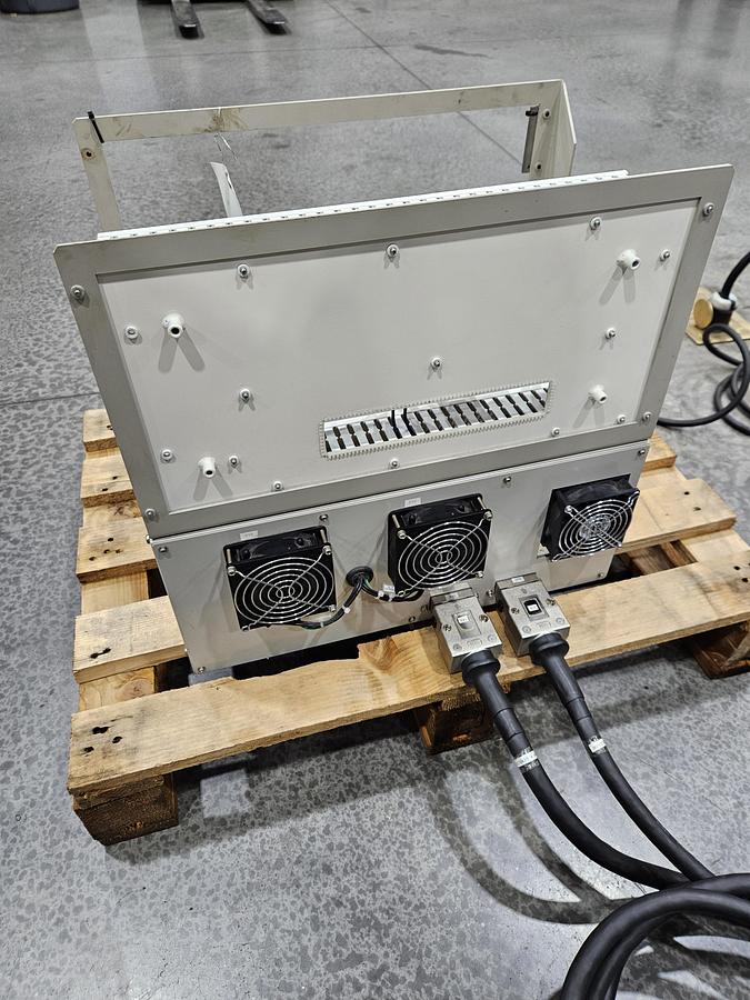 Used Yaskawa Motoman MPK2F Industrial Robot With FS100 Controller