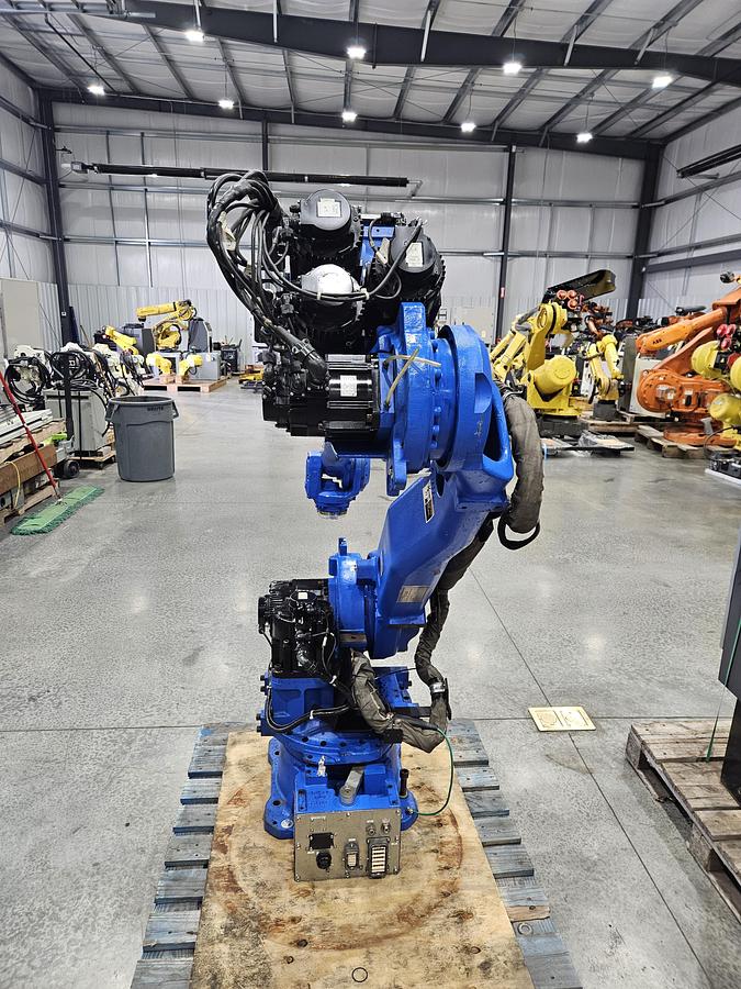 Used Yaskawa Motoman MH50-II Industrial Robot With DX200 Controller