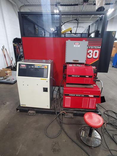 Used Lincoln System 30 With Fanuc Arcmate 100ib Industrial Robot and Lincoln Powerwave 455M