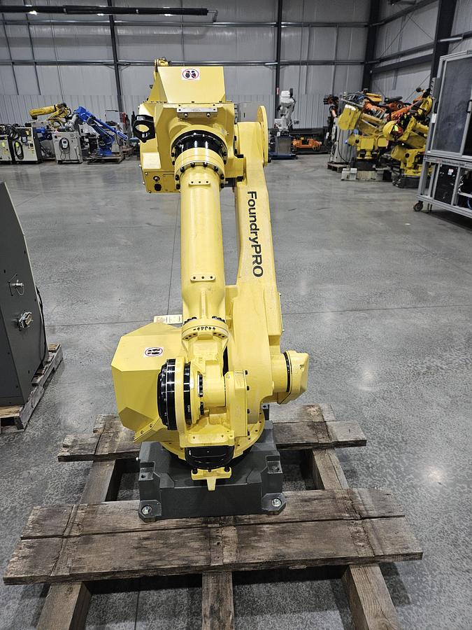 Used FANUC M-710ic/70 Industrial Robot With R-30ia Controller
