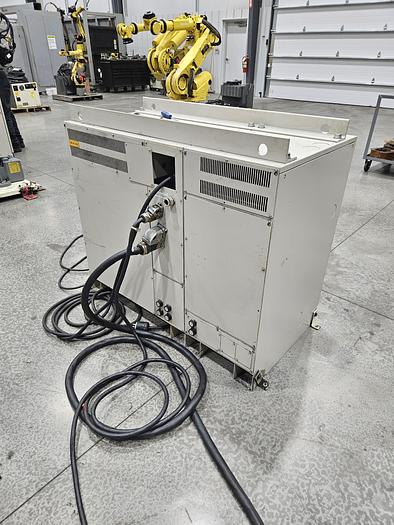 Used Yaskawa Motoman MH50 Industrial Robot With DX100 Controller