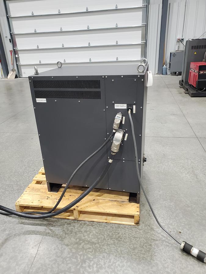 Used Yaskawa Motoman MH50-II Industrial Robot With DX200 controller