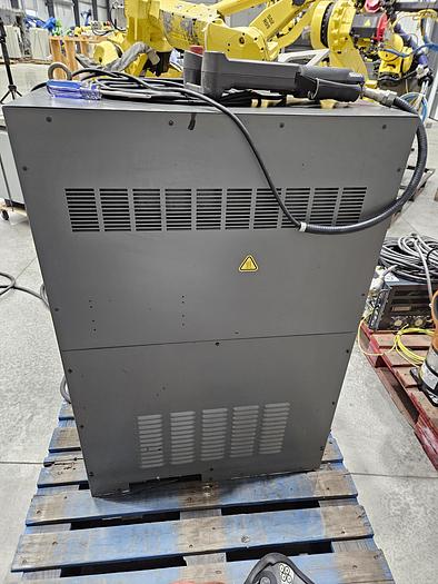 Used Fanuc M-20ia Industrial Robot with R-30ia Controller