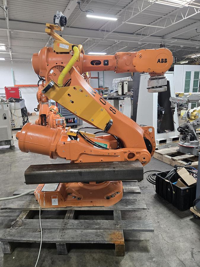 Used ABB IRB 6650S-200/3.0 Industrial Robot With S4C Plus Controller