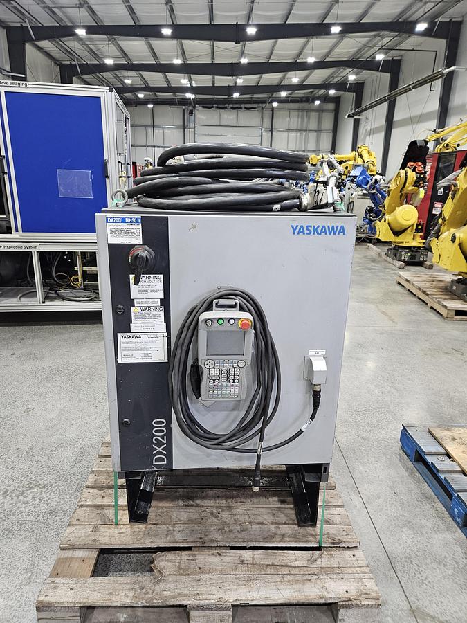 Used Yaskawa Motoman MH50-II Industrial Robot With DX200 Controller