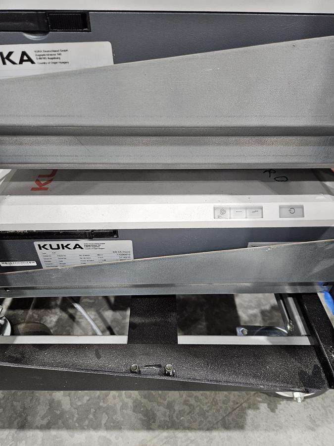 Used KUKA KR10 R1100-2HO Food Grade Industrial Robot With KRC5 Micro Controller