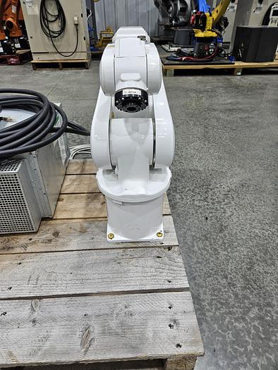 Used ABB IRB 120 Clean Room Industrial Robot With IRC5 Controller