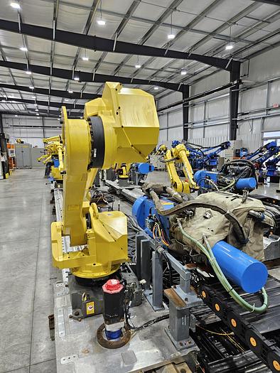 Used Dual Fanuc M-710ic/20L Industrial Robot System With 35' Track