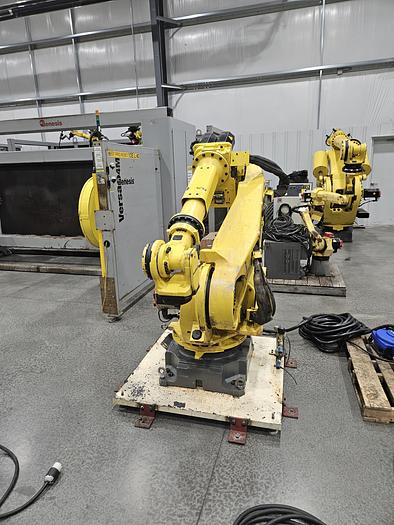 Used Fanuc R-2000ib/165F Industrial Robot With R-30ib Controller