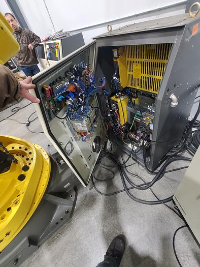 Used Fanuc M-2000ia/900L Industrial Robot With R-30ia Controller