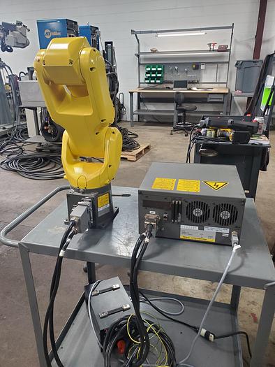 Used Fanuc LR Mate 200iD/7H Industrial Robot With R-30ib Controller